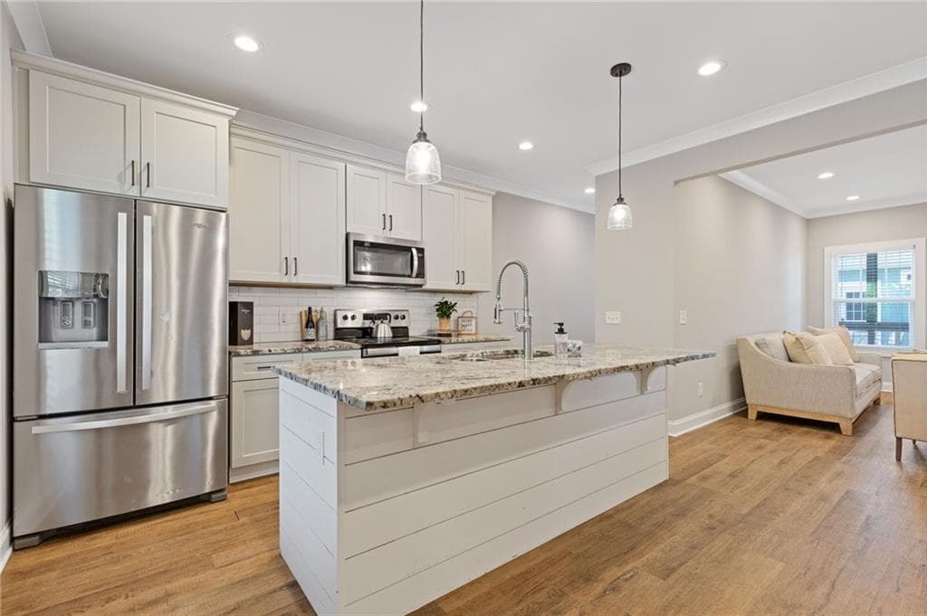 2 bedroom, 3 bathroom, 1,440 sq ft single family residence under contract at 226 Old Canton Circle, Ball Ground, GA 30107 — photo 6