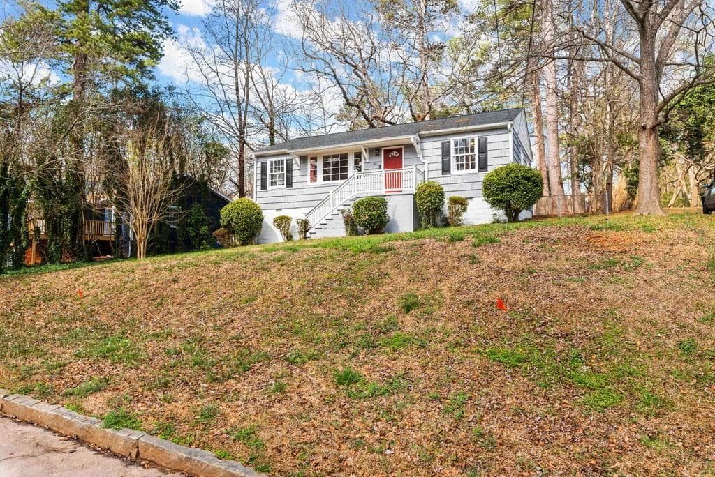 3 bedroom, 1 bathroom, 1,253 sq ft single family residence sold at 781 Bridgewater Street, Atlanta, GA 30310