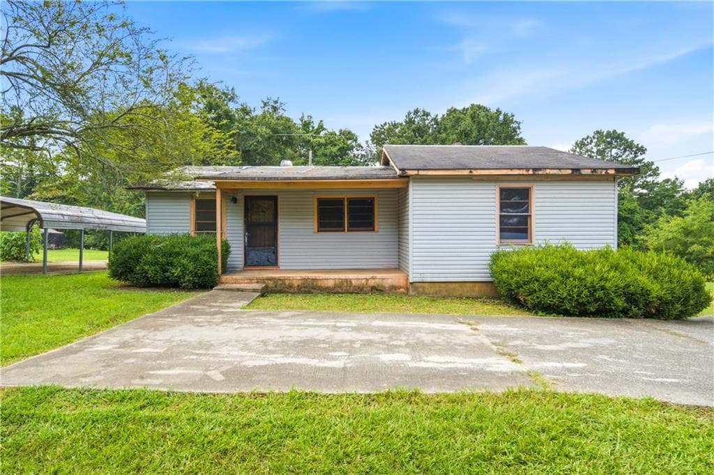 3 bedroom, 1 bathroom, 908 sq ft single family residence sold at 535 Kent Road, Bowdon, GA 30108