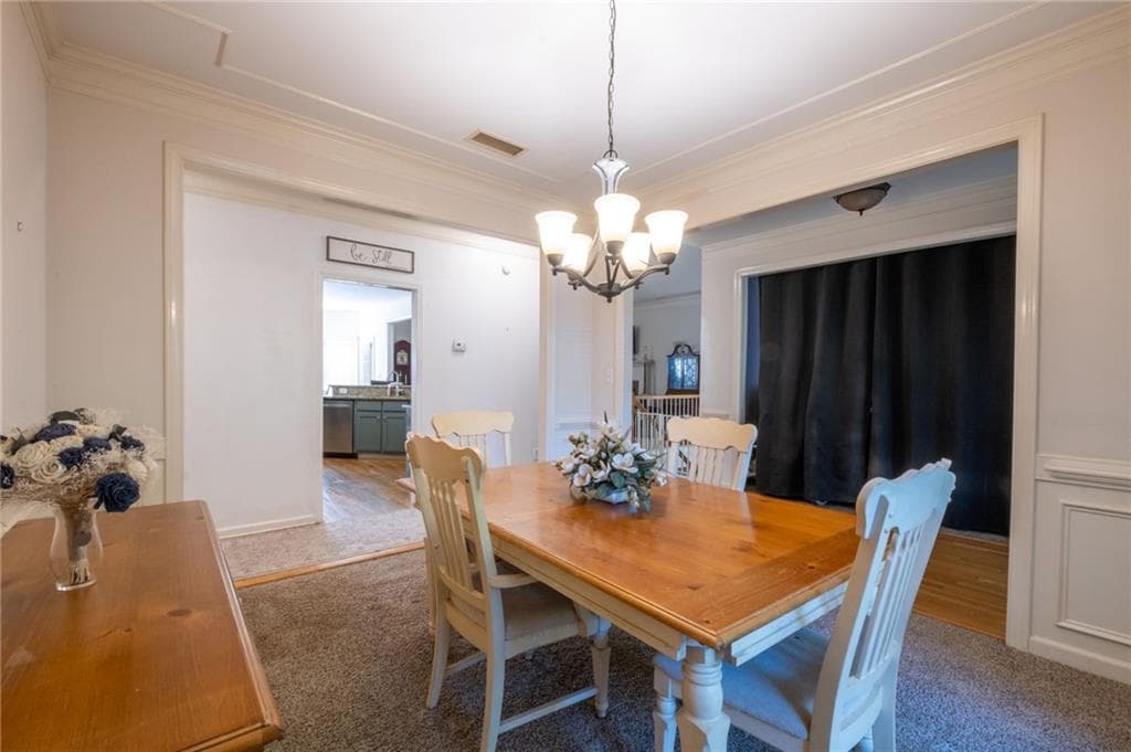 4 bedroom, 3 bathroom, 3,687 sq ft single family residence for sale at 123 W Castle View Drive, Braselton, GA 30517 — photo 8