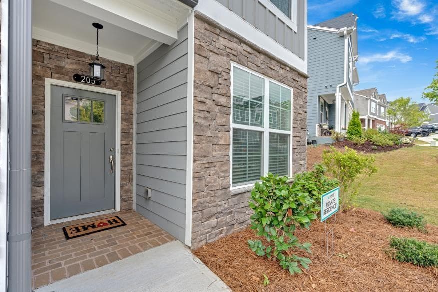 3 bedroom, 3 bathroom, 2,245 sq ft townhouse for sale at 205 Lakeside Place, Canton, GA 30114 — photo 4