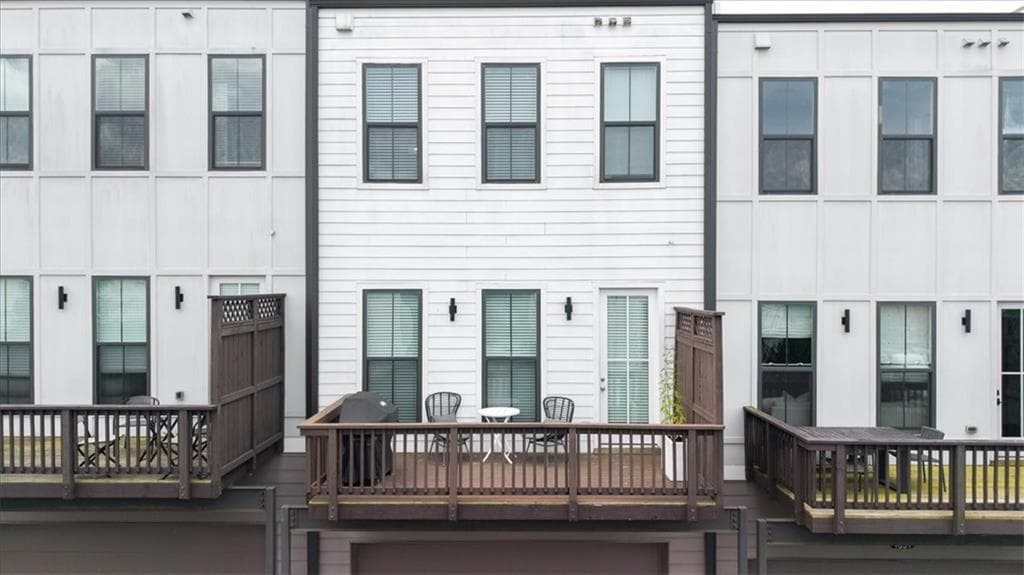 3 bedroom, 3 bathroom, 1,976 sq ft townhouse for rent at 1829 La Dawn Lane, Atlanta, GA 30318 for $3,500 a month — photo 10