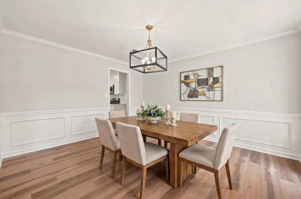 5 bedroom, 3 bathroom, 2,474 sq ft single family residence for sale at 4933 Willow Creek Drive, Woodstock, GA 30188 — photo 8