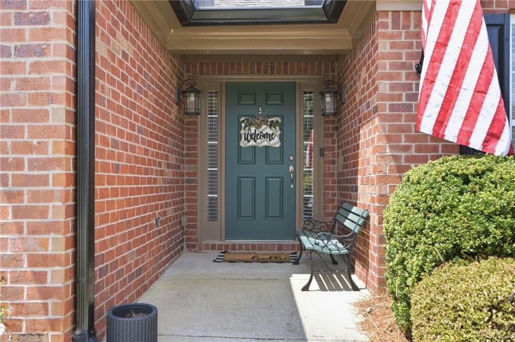 3 bedroom, 3 bathroom, 2,161 sq ft single family residence under contract at 6010 Riverwood Drive, Braselton, GA 30517 — photo 4