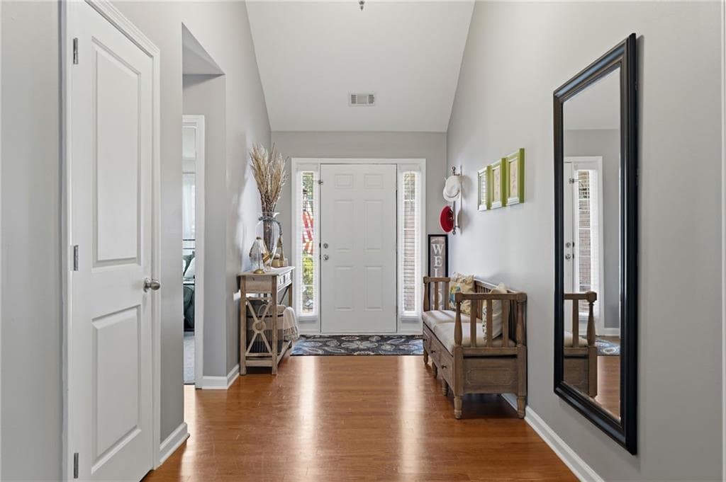 3 bedroom, 3 bathroom, 2,161 sq ft single family residence under contract at 6010 Riverwood Drive, Braselton, GA 30517 — photo 5