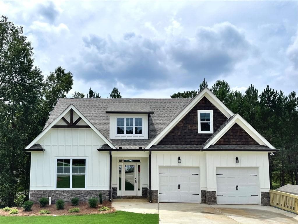 3 bedroom, 2 bathroom, 1,859 sq ft single family residence for sale at 3 Brookrun Lane, Rome, GA 30165