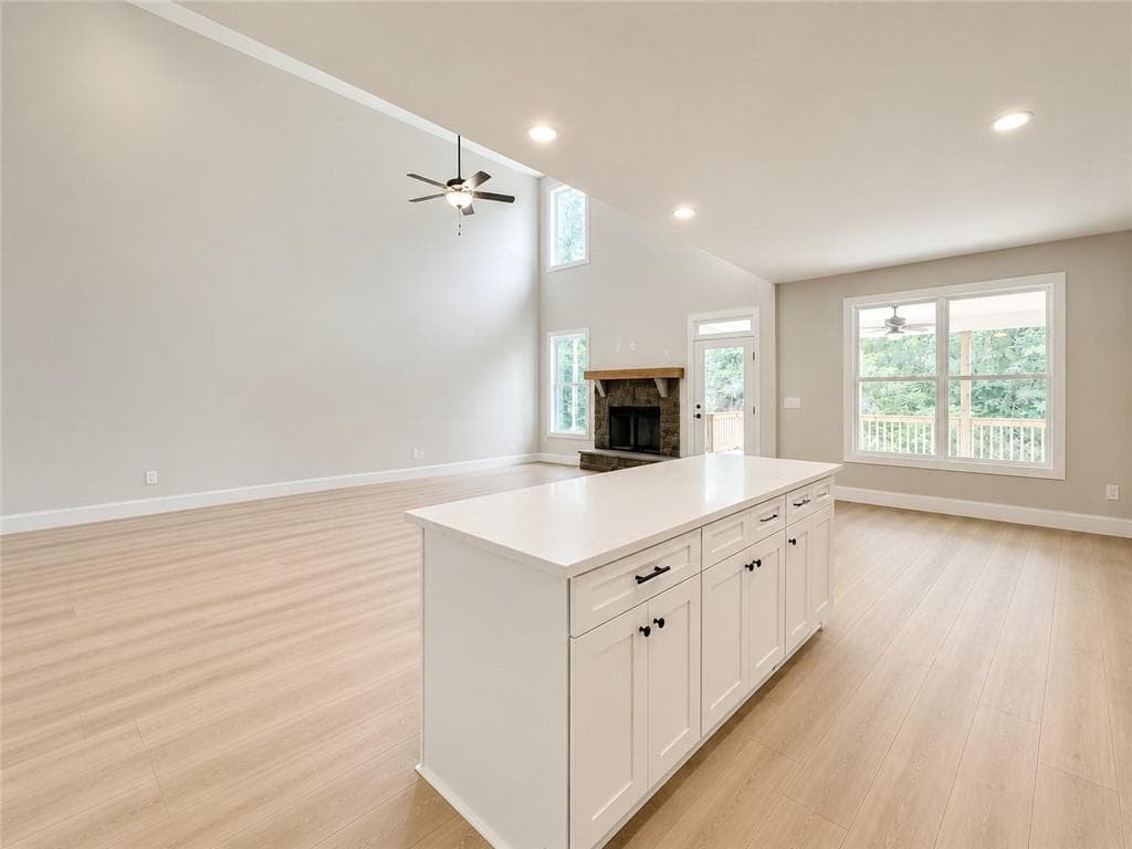 3 bedroom, 2 bathroom, 1,859 sq ft single family residence for sale at 3 Brookrun Lane, Rome, GA 30165 — photo 3