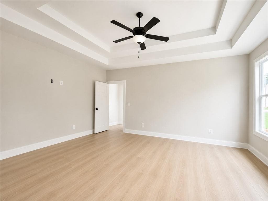 3 bedroom, 2 bathroom, 1,859 sq ft single family residence for sale at 3 Brookrun Lane, Rome, GA 30165 — photo 5