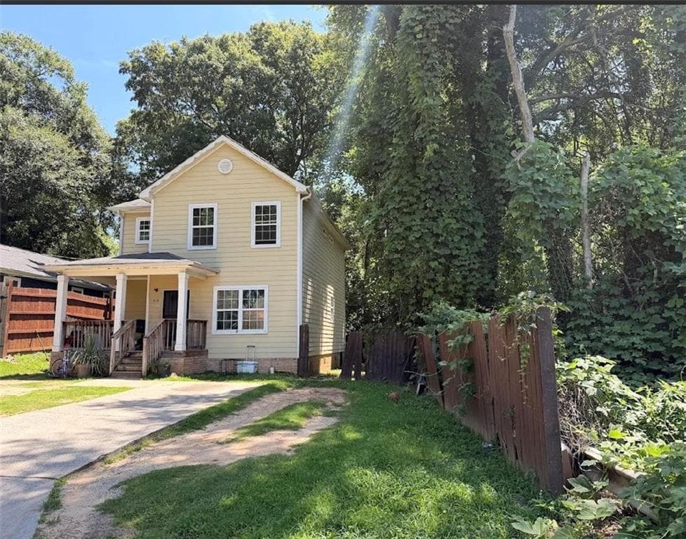 3 bedroom, 3 bathroom, 1,500 sq ft single family residence under contract at 489 Cairo, Atlanta, GA 30314