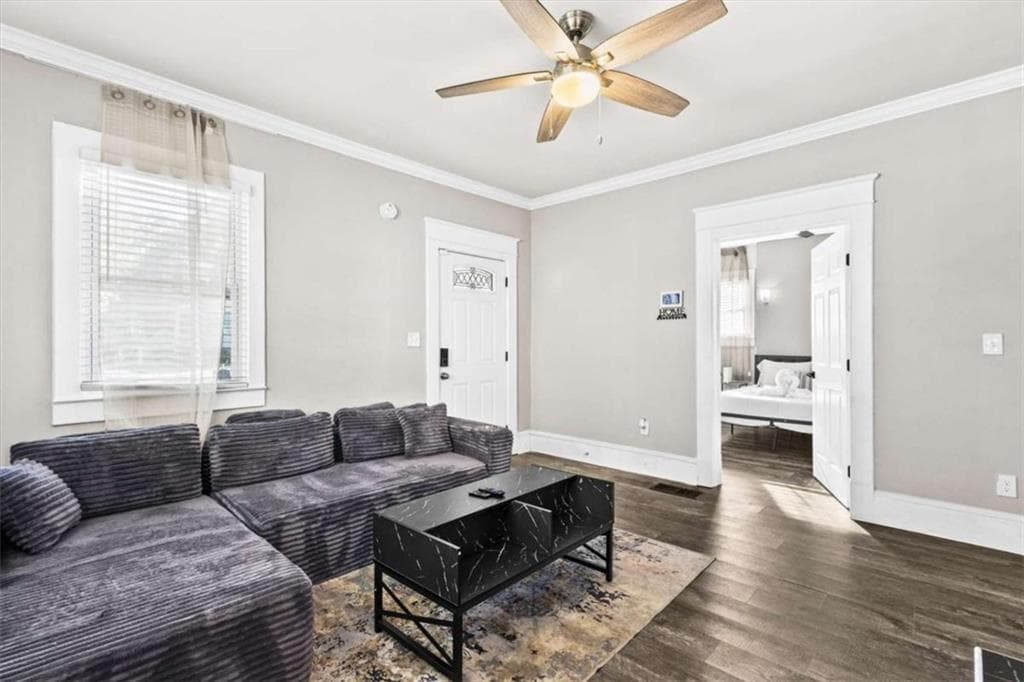 3 bedroom, 2 bathroom, 972 sq ft single family residence for sale at 1137 Arlington Avenue, Atlanta, GA 30310 — photo 5