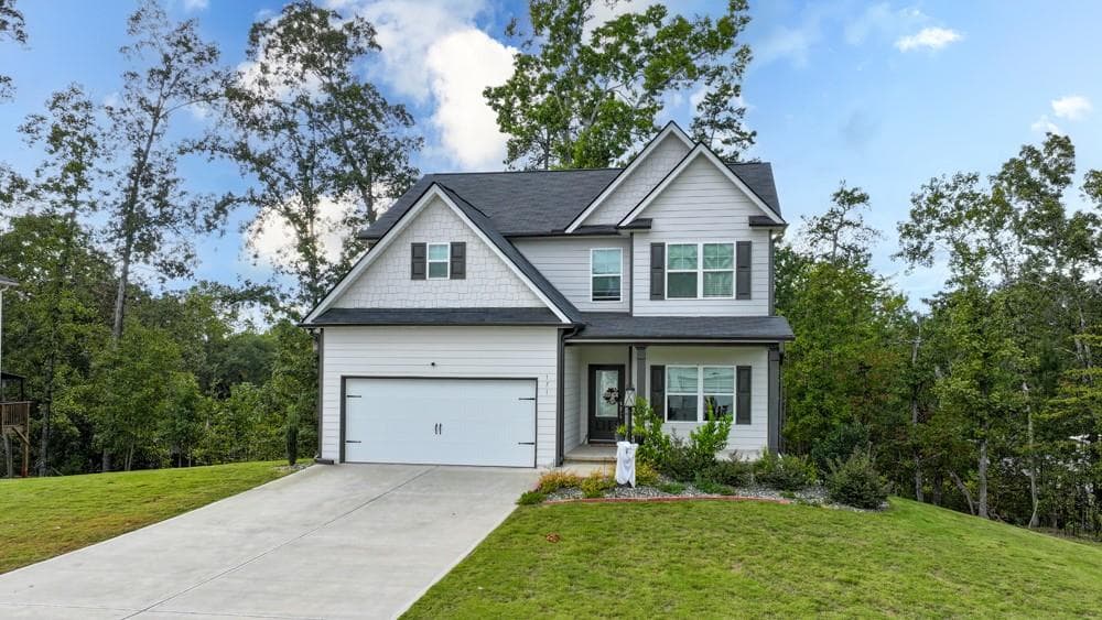 4 bedroom, 3 bathroom, 2,266 sq ft single family residence for sale at 171 Quail Forest Circle, Toccoa, GA 30577 — photo 4