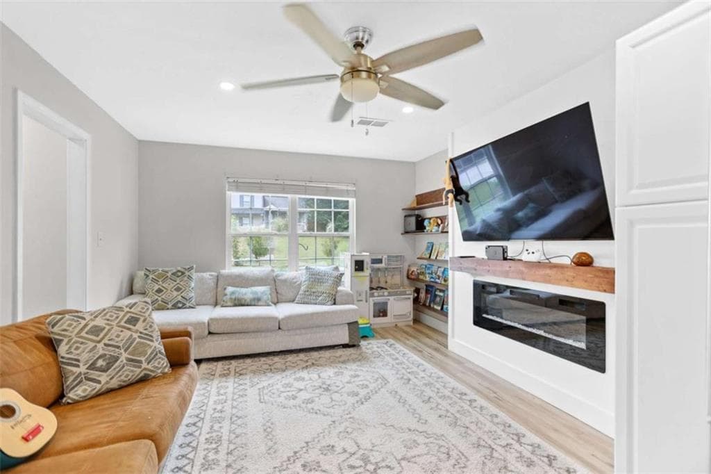 4 bedroom, 4 bathroom, 1,804 sq ft single family residence for sale at 1255 Riva Ridge Drive, Norcross, GA 30093 — photo 7