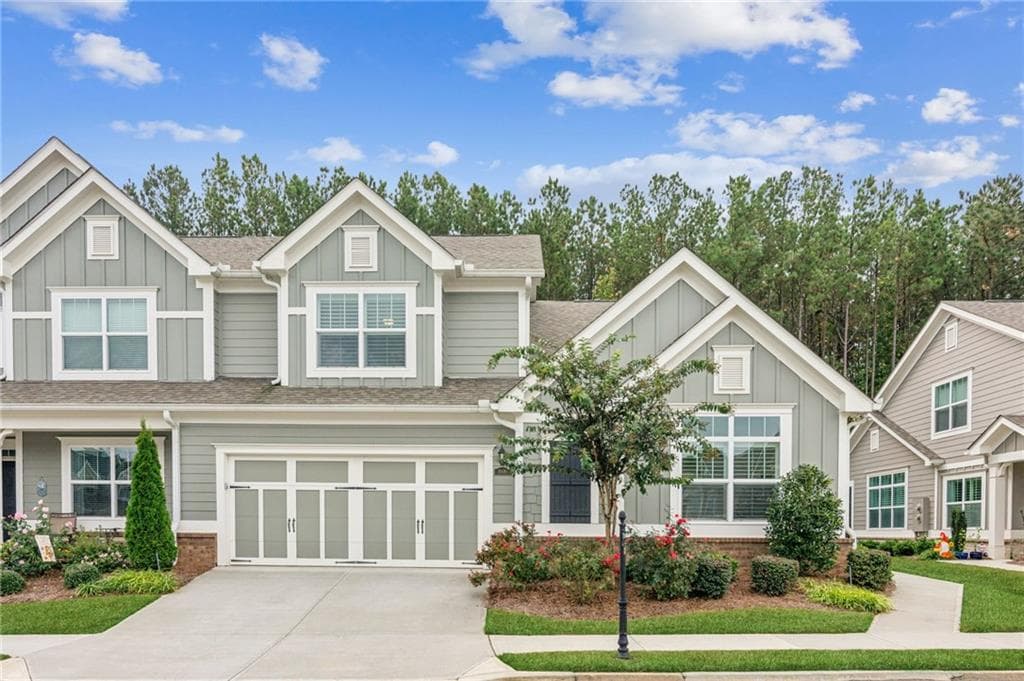 3 bedroom, 3 bathroom, 2,731 sq ft condominium for sale at 1001 Lexington Green Pines, Cumming, GA 30040 — photo 2
