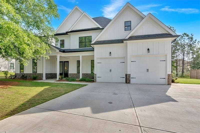 5 bedroom, 4 bathroom, 3,137 sq ft single family residence for sale at 8 Greencliff Way, Cartersville, GA 30120