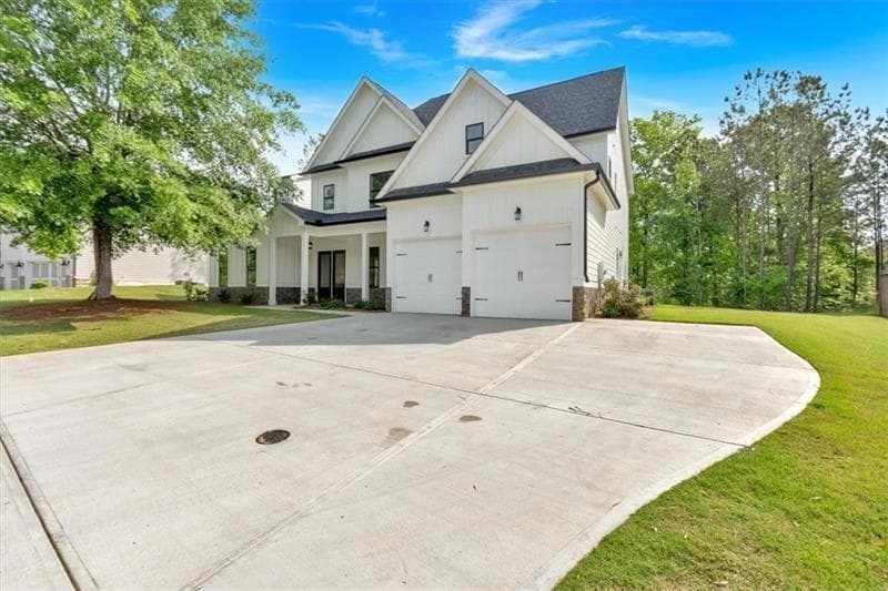 5 bedroom, 4 bathroom, 3,137 sq ft single family residence for sale at 8 Greencliff Way, Cartersville, GA 30120 — photo 2