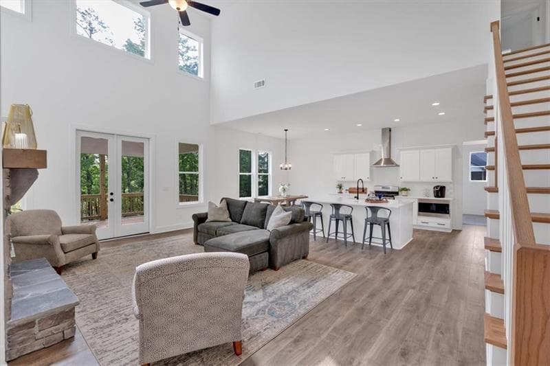 5 bedroom, 4 bathroom, 3,137 sq ft single family residence for sale at 8 Greencliff Way, Cartersville, GA 30120 — photo 8