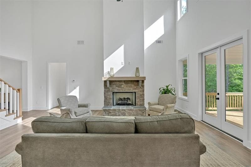 5 bedroom, 4 bathroom, 3,137 sq ft single family residence for sale at 8 Greencliff Way, Cartersville, GA 30120 — photo 10