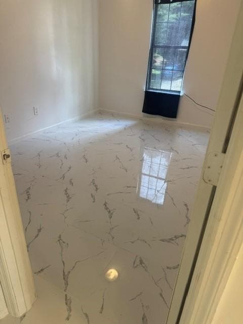 3 bedroom, 2 bathroom, 992 sq ft townhouse for sale at 3490 Kingswood Trail, Decatur, GA 30034 — photo 10