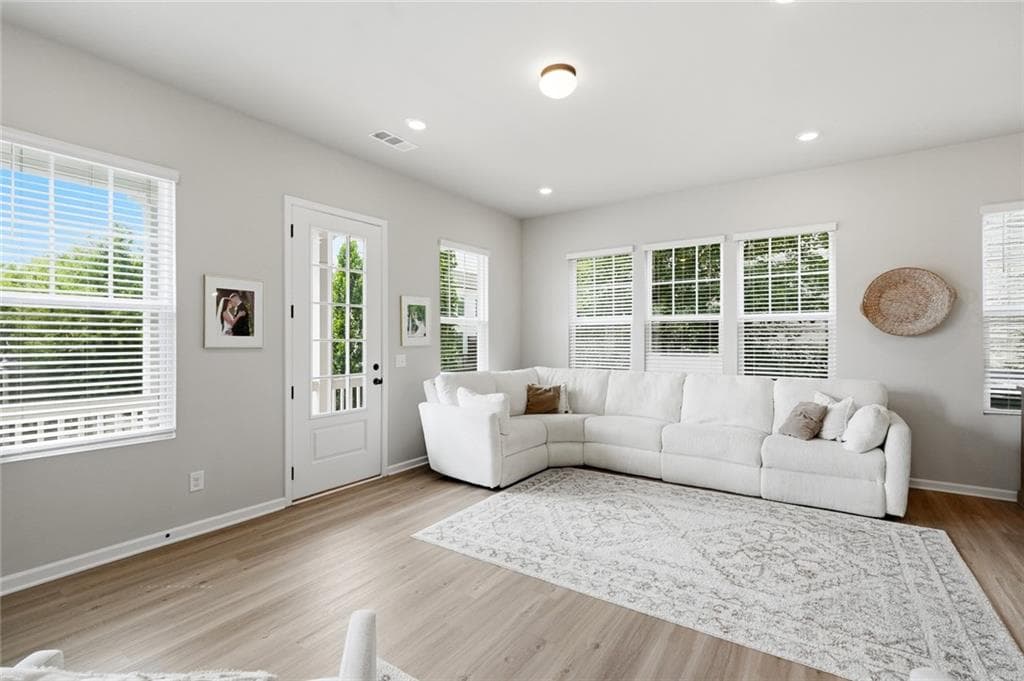 4 bedroom, 3 bathroom, 2,171 sq ft single family residence for sale at 429 Bishop Lane, Woodstock, GA 30188 — photo 8