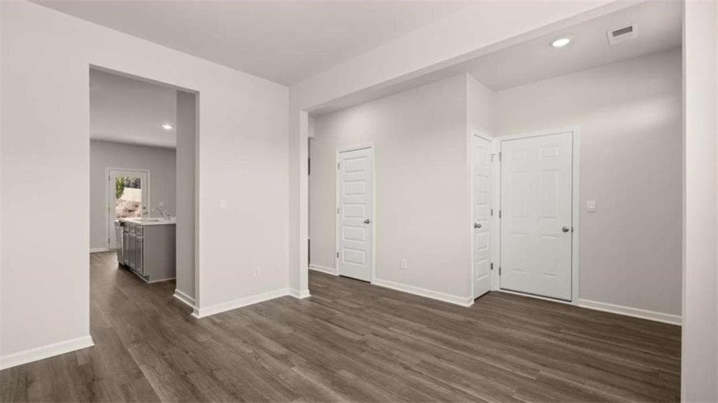 3 bedroom, 3 bathroom, 1,663 sq ft single family residence for sale at 229 Bristol Boulevard, Winder, GA 30680 — photo 6