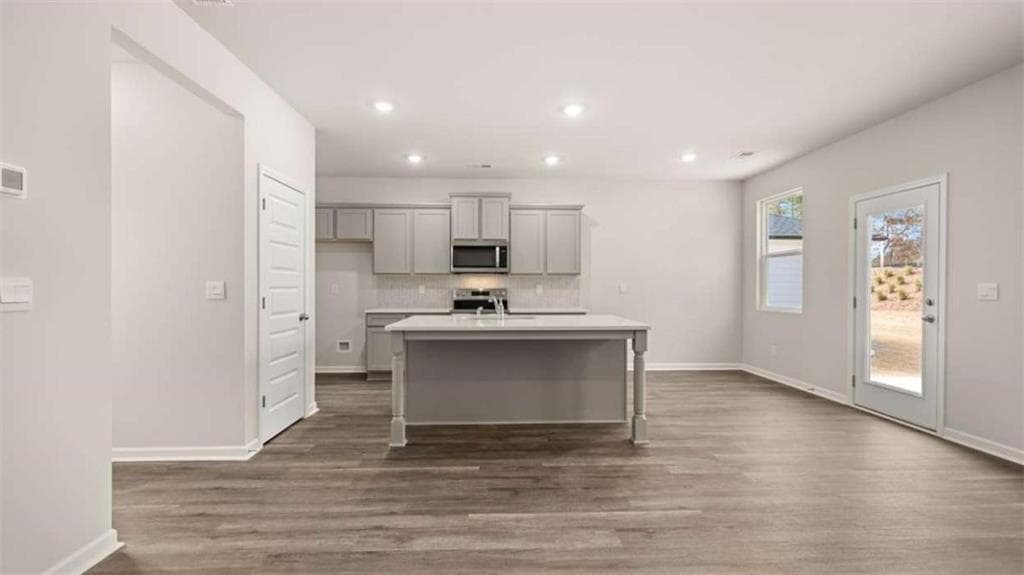 3 bedroom, 3 bathroom, 1,663 sq ft single family residence for sale at 229 Bristol Boulevard, Winder, GA 30680 — photo 8