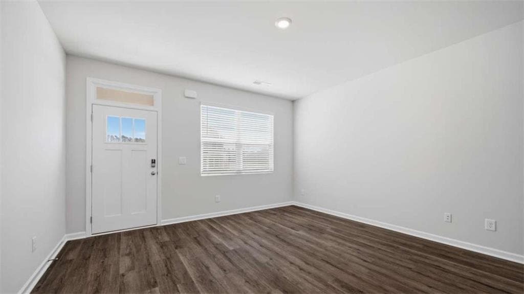 3 bedroom, 3 bathroom, 1,518 sq ft single family residence under contract at 220 Bristol Boulevard, Winder, GA 30680 — photo 3