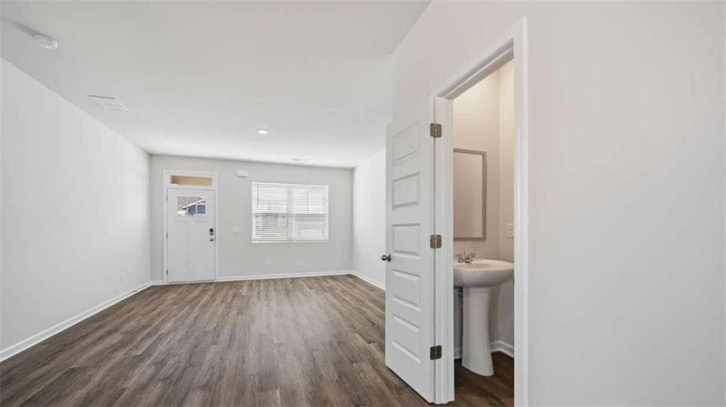 3 bedroom, 3 bathroom, 1,518 sq ft single family residence under contract at 220 Bristol Boulevard, Winder, GA 30680 — photo 8