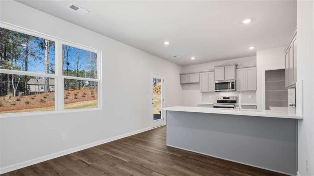 3 bedroom, 3 bathroom, 1,518 sq ft single family residence under contract at 220 Bristol Boulevard, Winder, GA 30680 — photo 10
