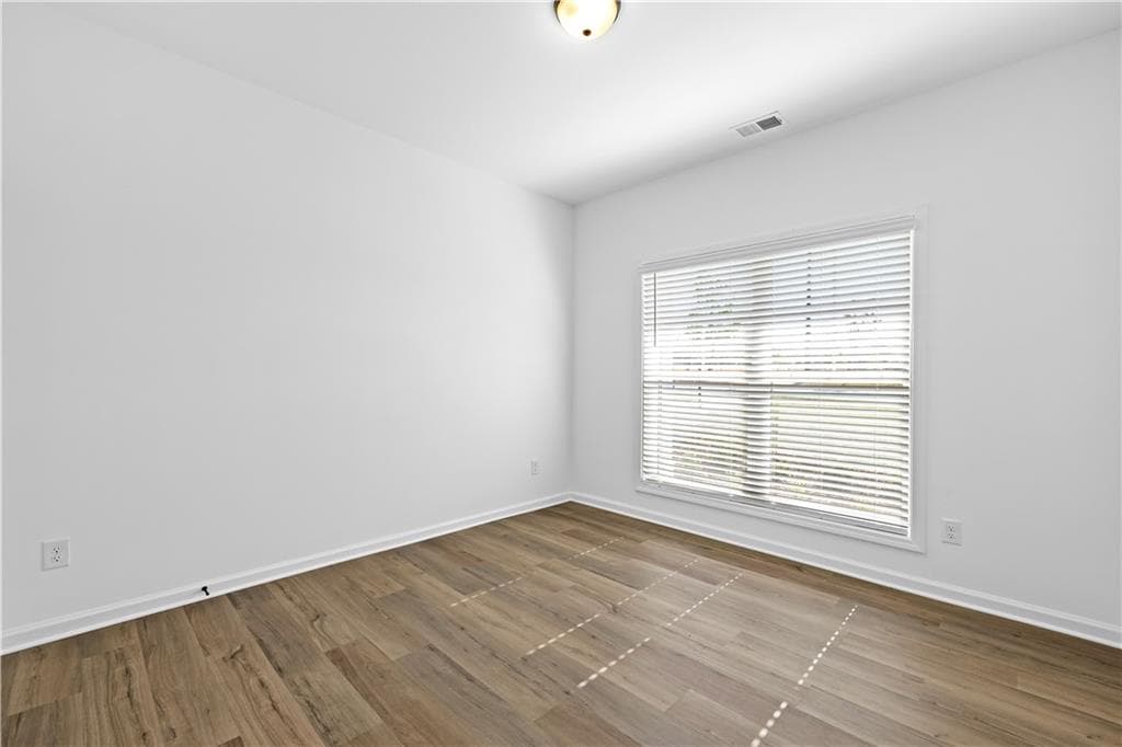 3 bedroom, 4 bathroom, 1,919 sq ft townhouse for sale at 36 Nickel Drive 17, Newnan, GA 30265 — photo 5