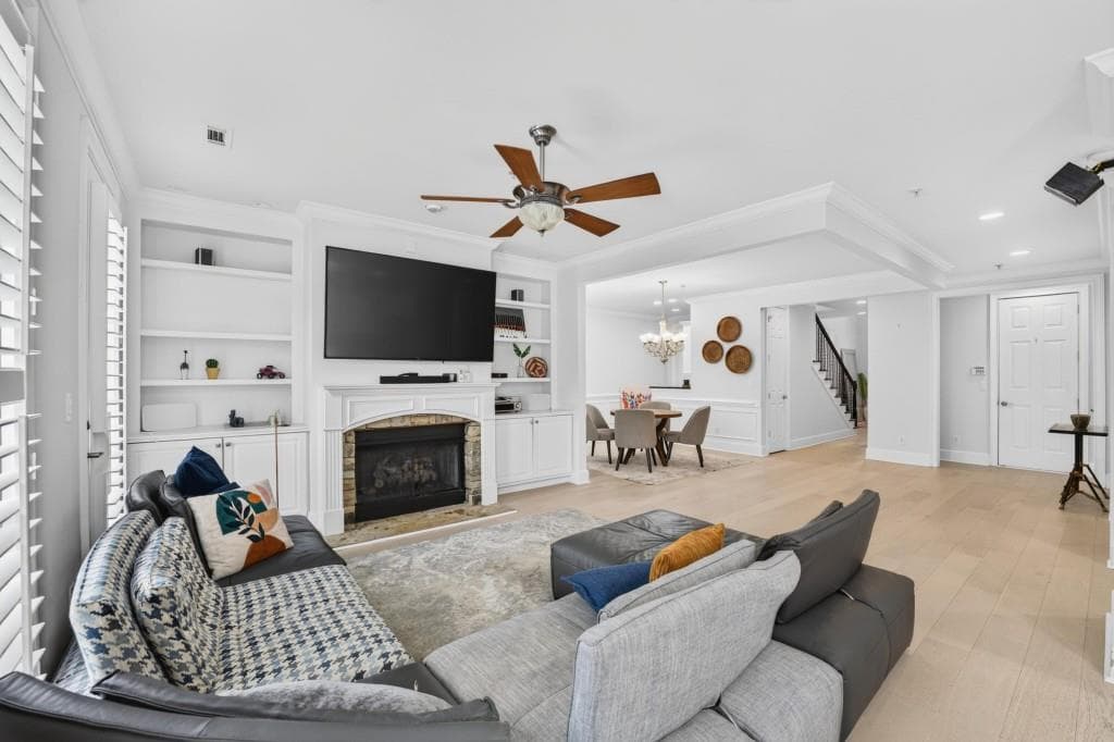 4 bedroom, 4 bathroom, 3,820 sq ft townhouse for sale at 2258 Edgartown Lane, Smyrna, GA 30080 — photo 2