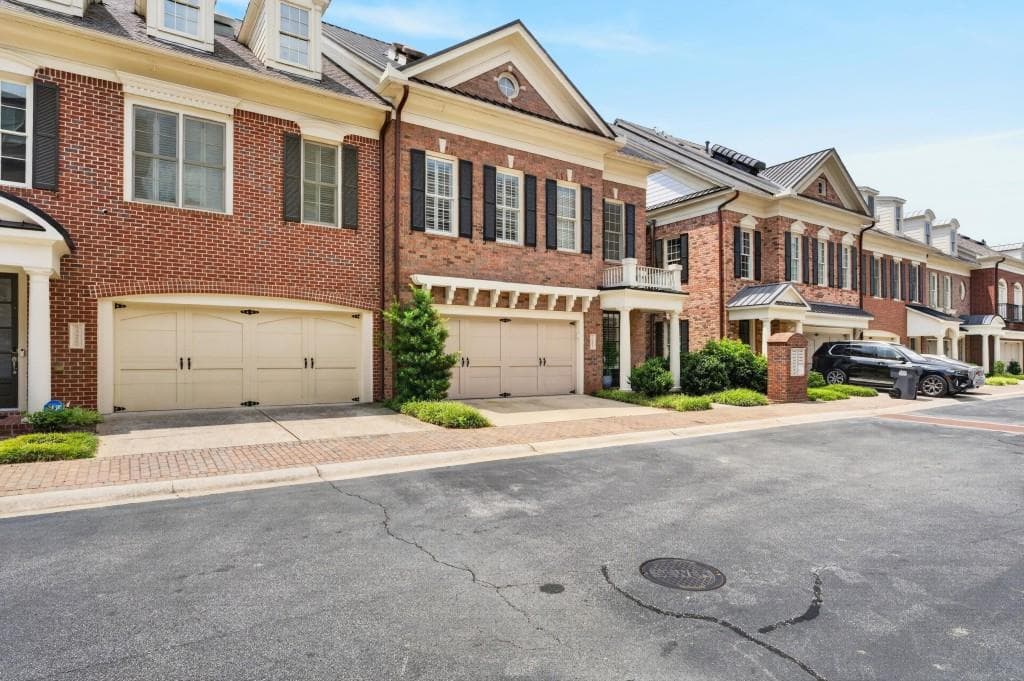 4 bedroom, 4 bathroom, 3,820 sq ft townhouse for sale at 2258 Edgartown Lane, Smyrna, GA 30080 — photo 6