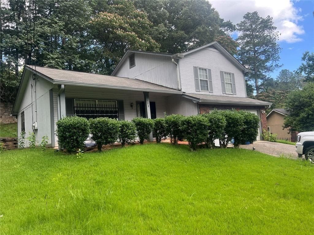 3 bedroom, 3 bathroom, 1,470 sq ft single family residence under contract at 589 Tarragon Court, Atlanta, GA 30331 — photo 2