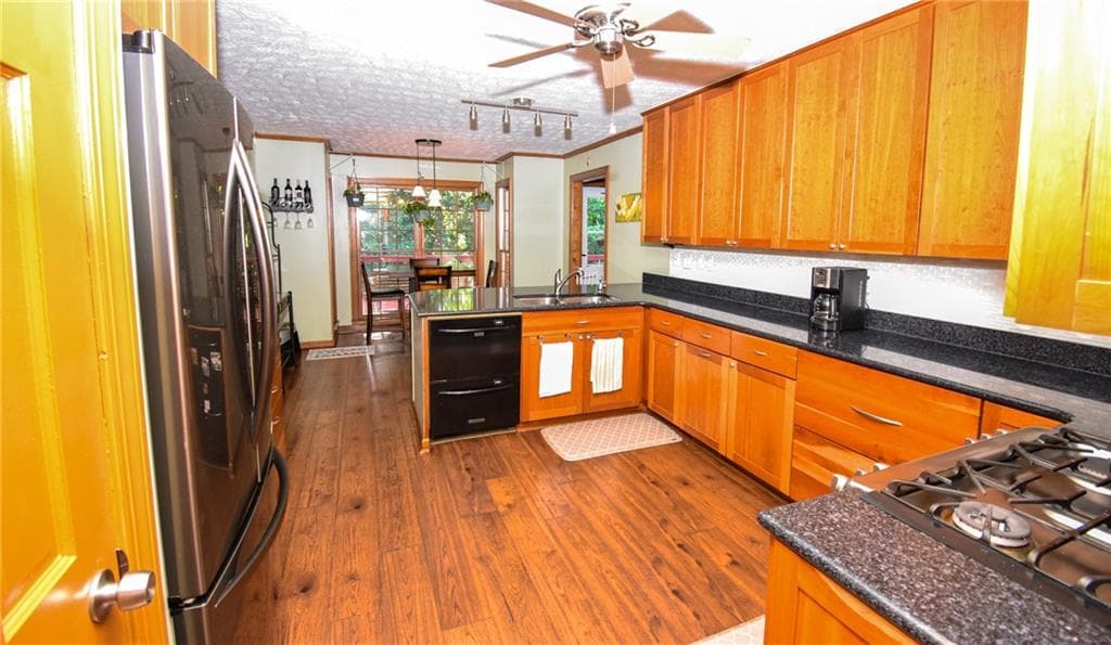 5 bedroom, 3 bathroom, 2,992 sq ft single family residence for sale at 5245 Bowers Brook Drive, Lilburn, GA 30047 — photo 8