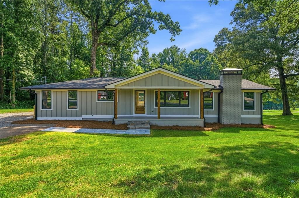 3 bedroom, 2 bathroom, 1,405 sq ft single family residence for sale at 1528 New Light Road, Canton, GA 30115 — photo 1 of 30
