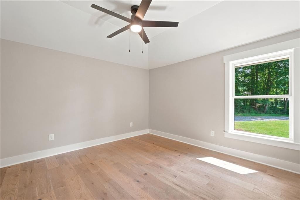3 bedroom, 2 bathroom, 1,405 sq ft single family residence for sale at 1528 New Light Road, Canton, GA 30115 — photo 5