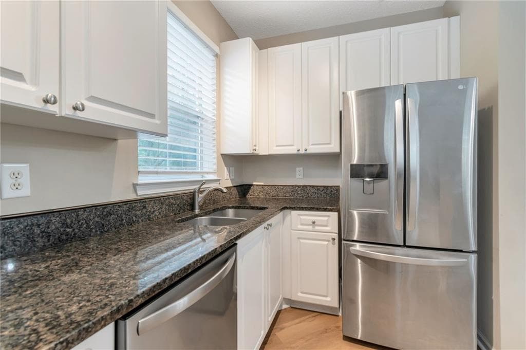 2 bedroom, 2 bathroom, 1,063 sq ft condominium for sale at 10 Perimeter Summit Boulevard 4217, Atlanta, GA 30319 — photo 9