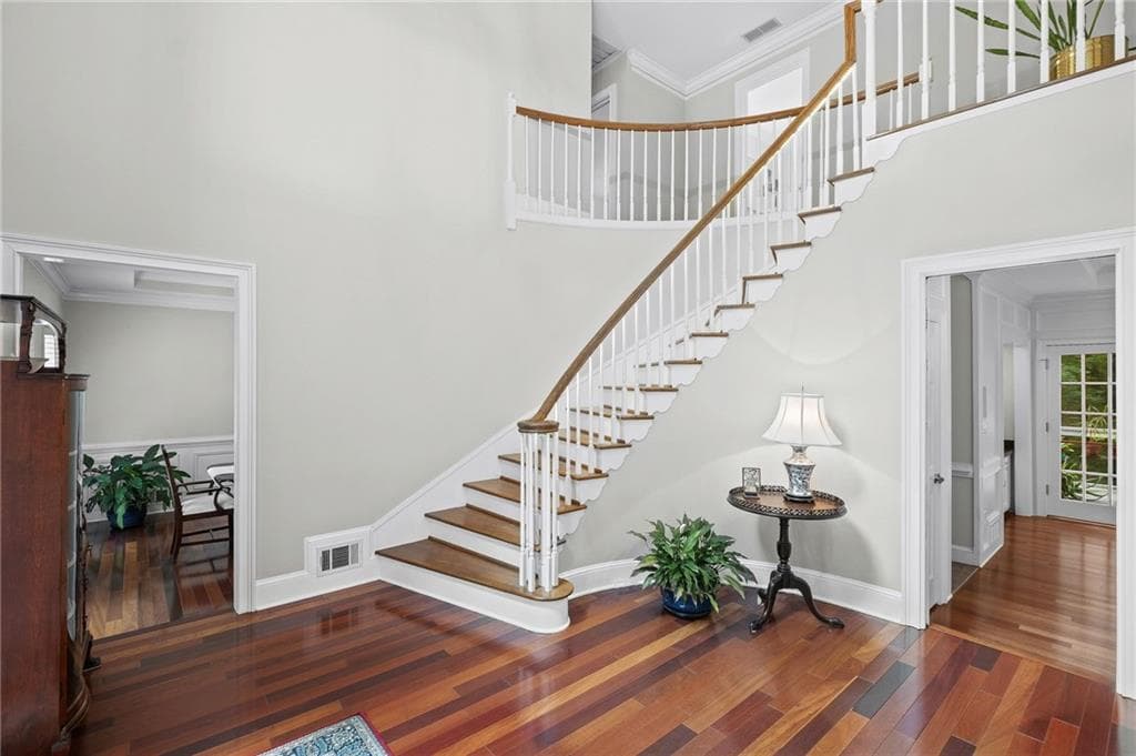5 bedroom, 4 bathroom, 4,673 sq ft single family residence for sale at 4692 Monticello Circle, Marietta, GA 30066 — photo 4