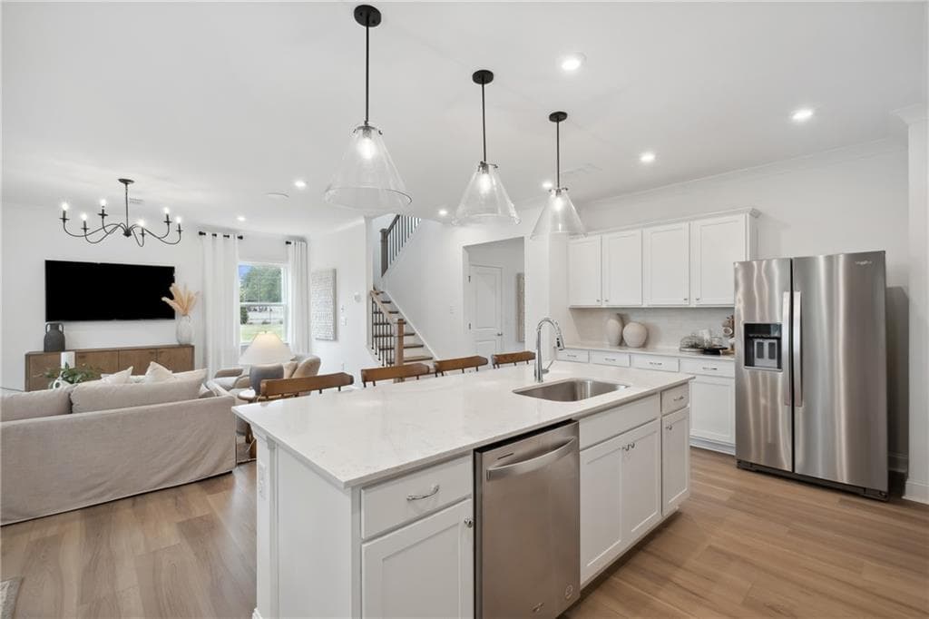 5 bedroom, 4 bathroom, 3,657 sq ft single family residence for sale at 254 Henry Place, Cartersville, GA 30120 — photo 4