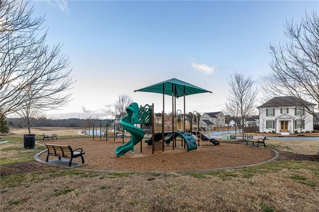 3 bedroom, 3 bathroom, 2,016 sq ft townhouse for sale at 1848 Eastmore Avenue, Conyers, GA 30094 — photo 2