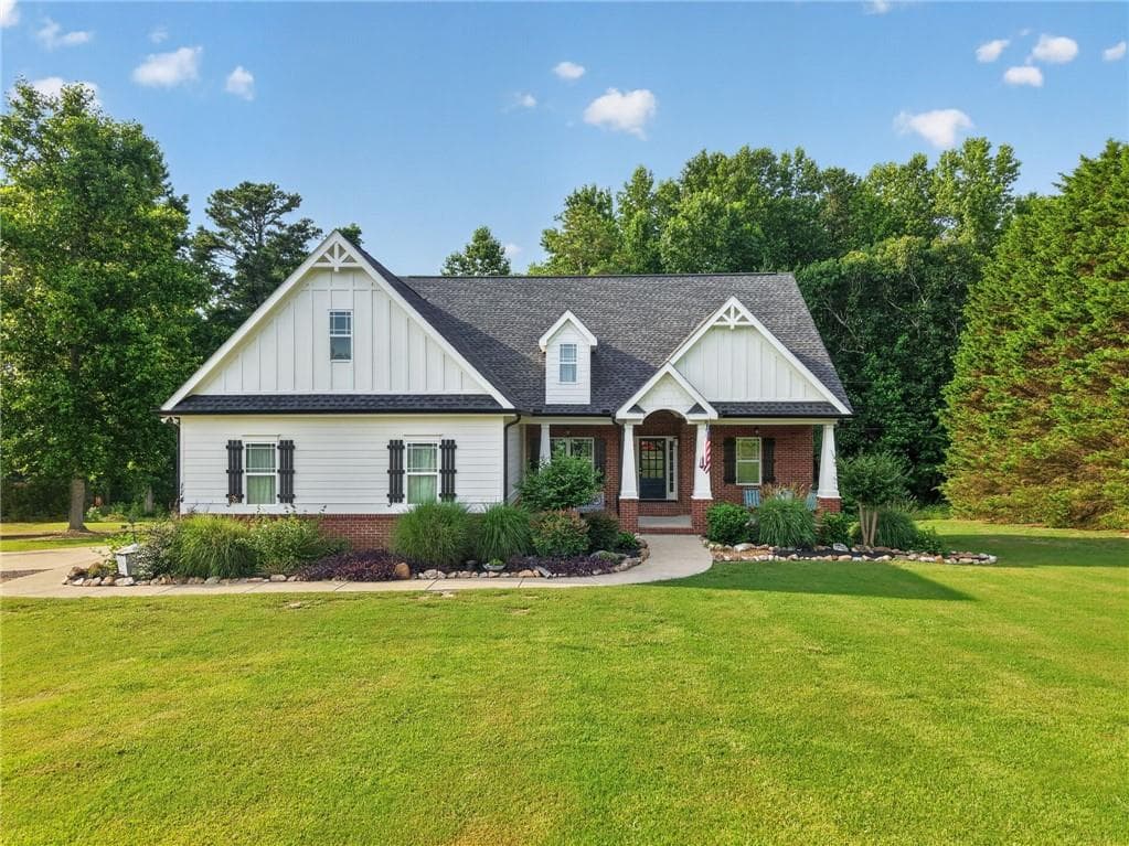 3 bedroom, 2 bathroom, 2,079 sq ft single family residence for sale at 114 Ray Cole Road Extension, Dallas, GA 30157 — photo 2