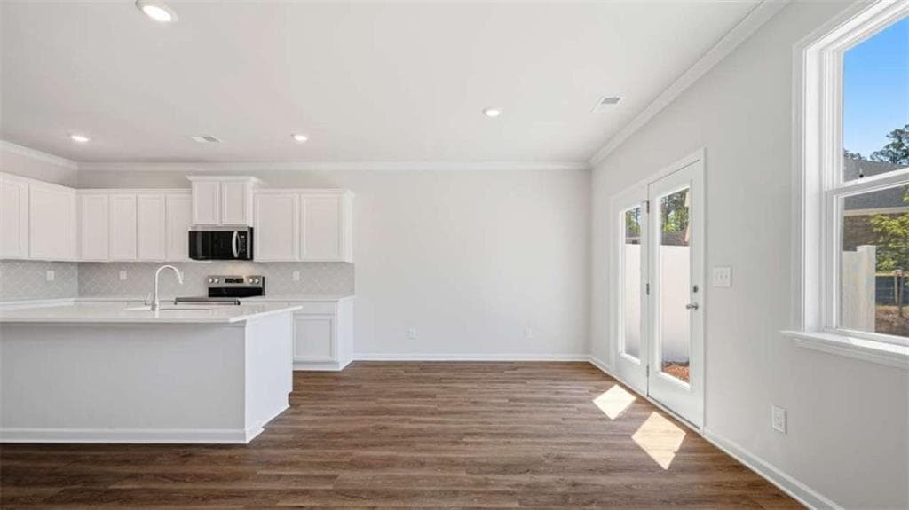 3 bedroom, 3 bathroom, 1,830 sq ft townhouse for sale at 1320 Aura Lane, Lawrenceville, GA 30045 — photo 8