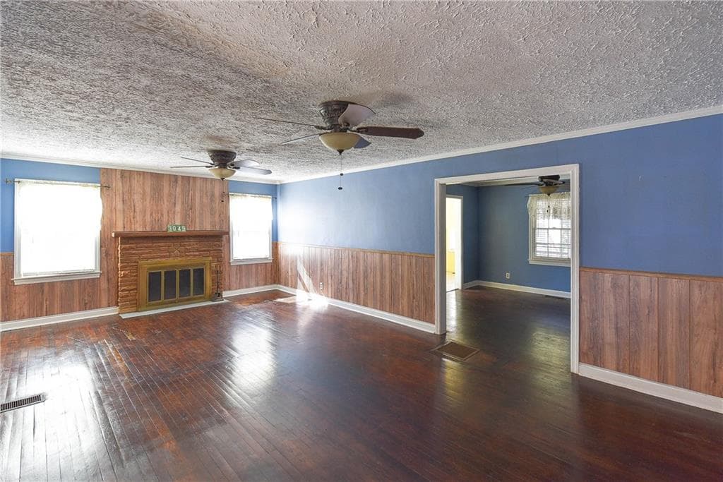 3 bedroom, 2 bathroom, 1,368 sq ft single family residence for sale at 3049 Cloverhurst Drive, Atlanta, GA 30344 — photo 3