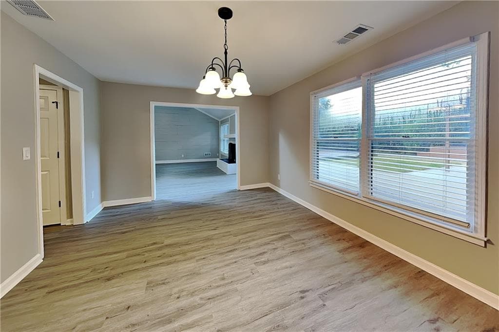 4 bedroom, 4 bathroom, 2,869 sq ft single family residence for rent at 1100 Lake Drive, Roswell, GA 30075 for $3,650 a month — photo 8