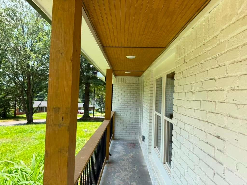 3 bedroom, 2 bathroom, 1,320 sq ft single family residence for sale at 2792 Flagstone Drive, Atlanta, GA 30316 — photo 3