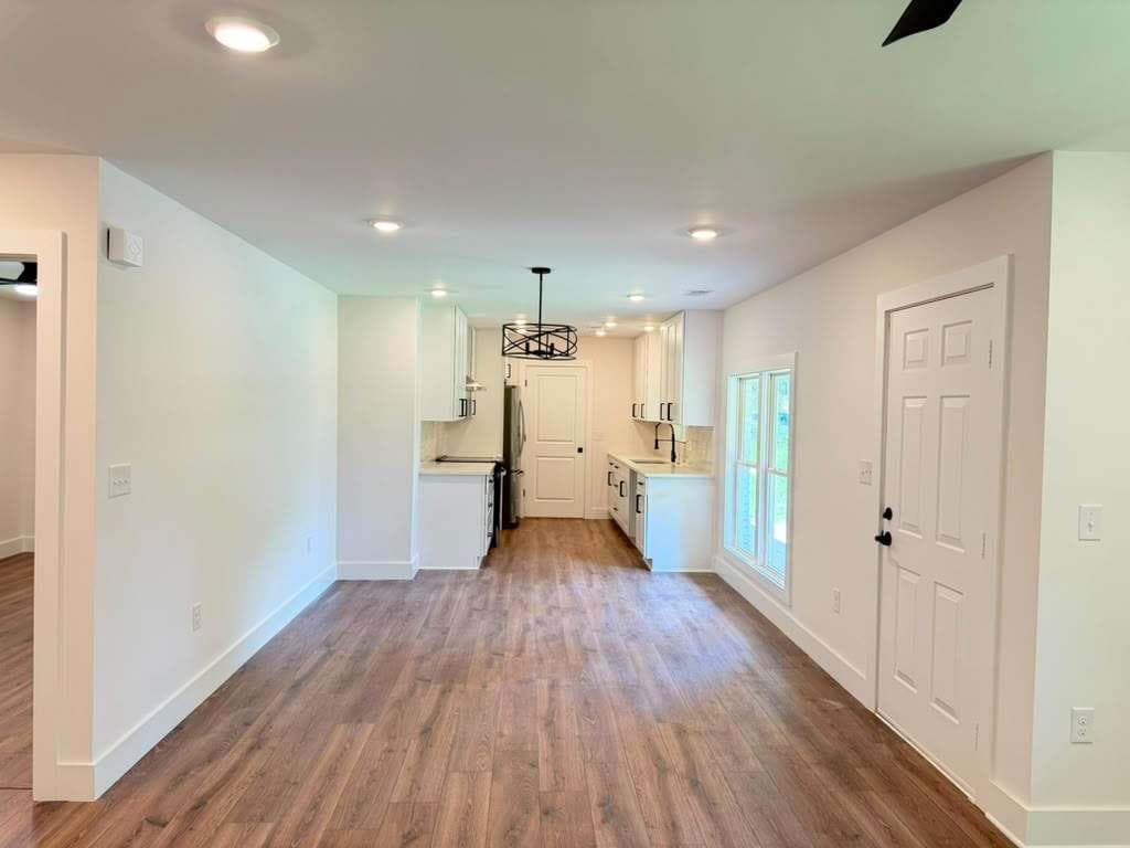 3 bedroom, 2 bathroom, 1,320 sq ft single family residence for sale at 2792 Flagstone Drive, Atlanta, GA 30316 — photo 6