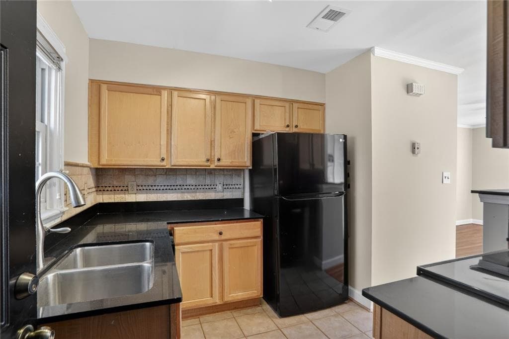 2 bedroom, 1 bathroom, 840 sq ft condominium for sale at 578 Goldsboro Road D, Atlanta, GA 30307 — photo 8