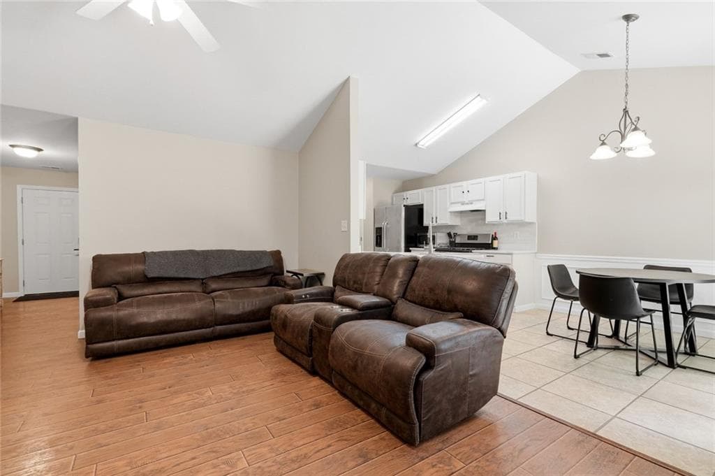 3 bedroom, 2 bathroom, 1,804 sq ft single family residence for sale at 5480 Amber Cove Way, Flowery Branch, GA 30542 — photo 5