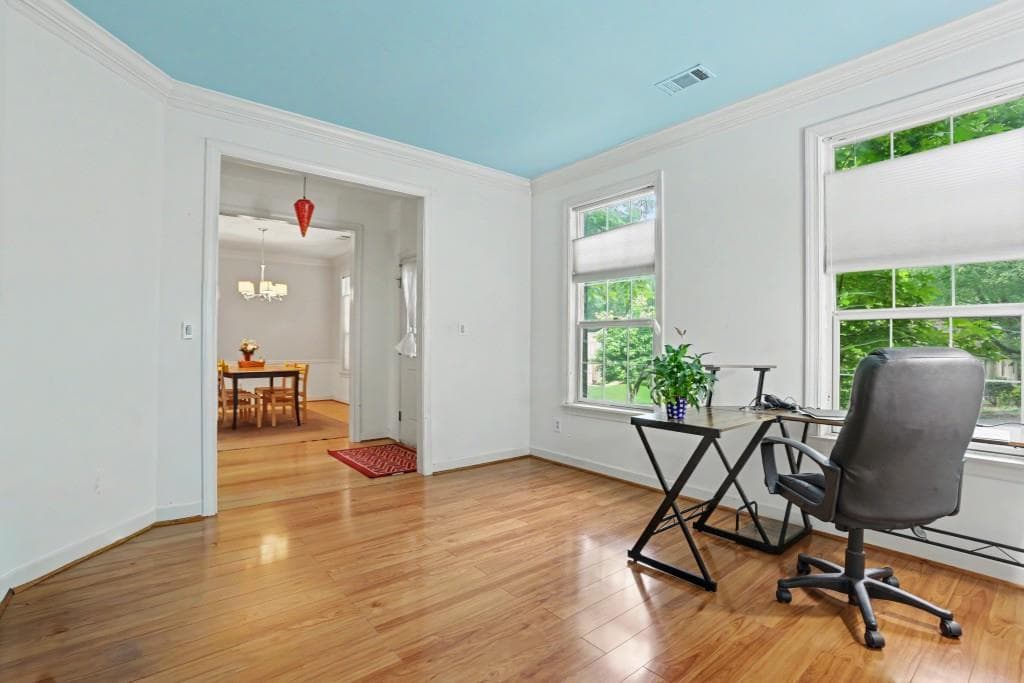 3 bedroom, 3 bathroom, 2,016 sq ft single family residence for sale at 361 Shyrewood Drive, Lawrenceville, GA 30043 — photo 3