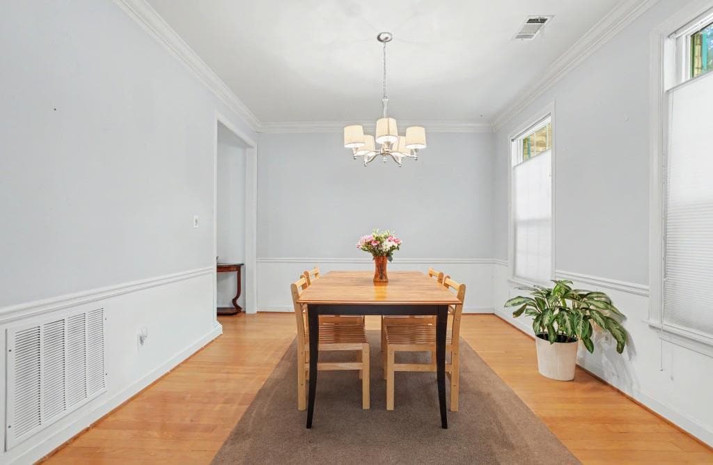3 bedroom, 3 bathroom, 2,016 sq ft single family residence for sale at 361 Shyrewood Drive, Lawrenceville, GA 30043 — photo 5