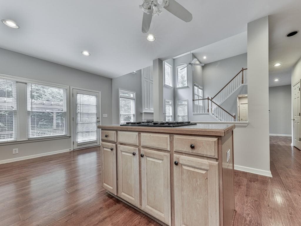 5 bedroom, 3 bathroom, 3,144 sq ft single family residence for rent at 408 Sixes Drive, Canton, GA 30114 for $3,500 a month — photo 9